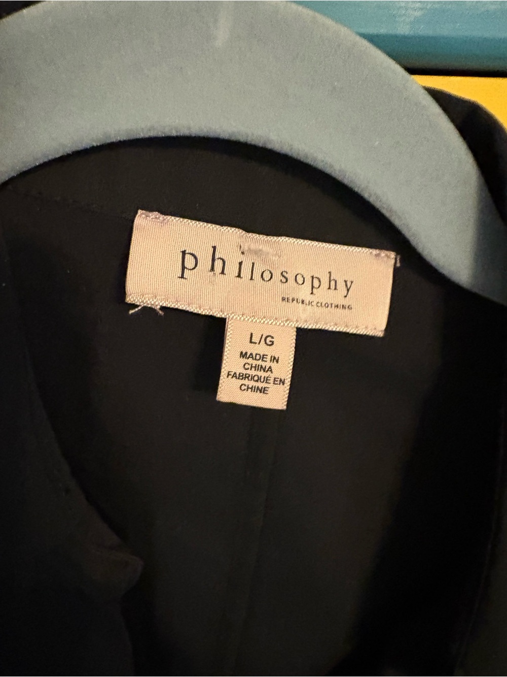 Philosophy fitted ruched black top Large - Picture 3 of 5